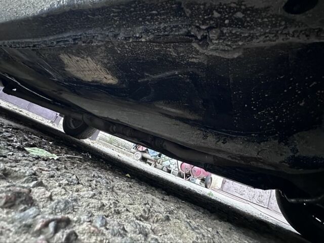 Зелений БМВ 5 Серія, об'ємом двигуна 2 л та пробігом 280 тис. км за 1400 $, фото 6 на Automoto.ua