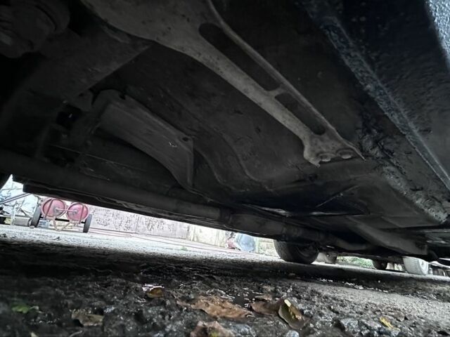 Зелений БМВ 5 Серія, об'ємом двигуна 2 л та пробігом 280 тис. км за 1400 $, фото 5 на Automoto.ua