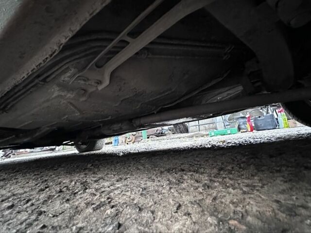 Зелений БМВ 5 Серія, об'ємом двигуна 2 л та пробігом 280 тис. км за 1400 $, фото 8 на Automoto.ua