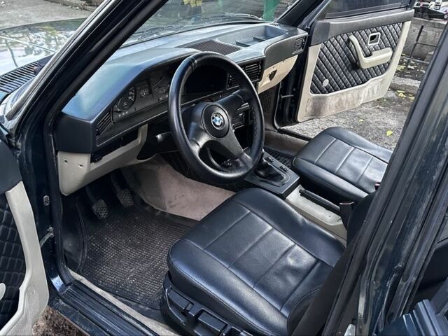 Зелений БМВ 5 Серія, об'ємом двигуна 2 л та пробігом 280 тис. км за 1400 $, фото 13 на Automoto.ua