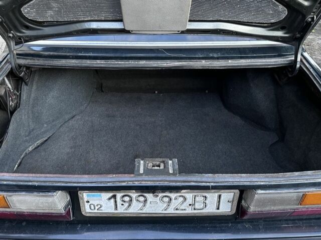 Зелений БМВ 5 Серія, об'ємом двигуна 2 л та пробігом 280 тис. км за 1400 $, фото 9 на Automoto.ua