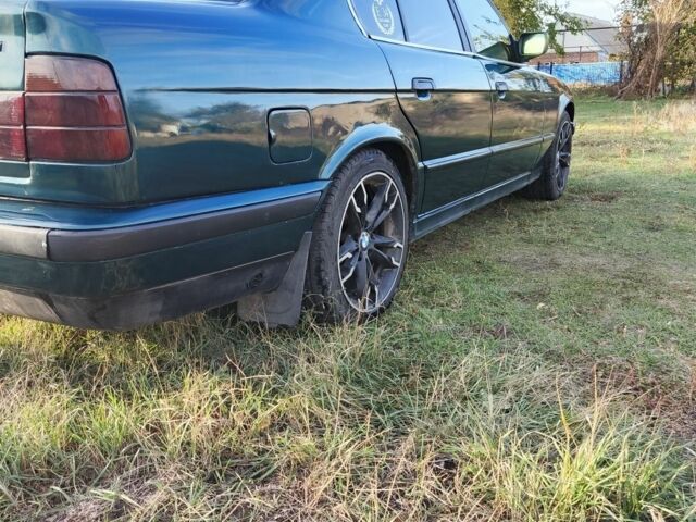 Зелений БМВ 5 Серія, об'ємом двигуна 2 л та пробігом 250 тис. км за 2800 $, фото 4 на Automoto.ua