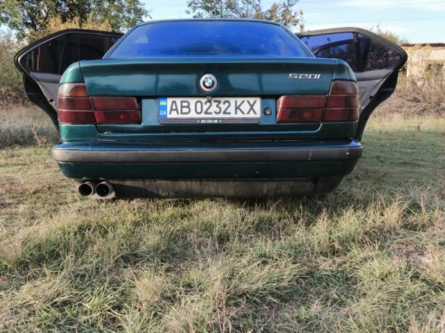 Зелений БМВ 5 Серія, об'ємом двигуна 2 л та пробігом 250 тис. км за 2800 $, фото 3 на Automoto.ua