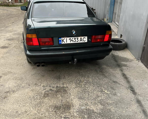 Зеленый БМВ 5 Серия, объемом двигателя 2.5 л и пробегом 300 тыс. км за 2500 $, фото 3 на Automoto.ua