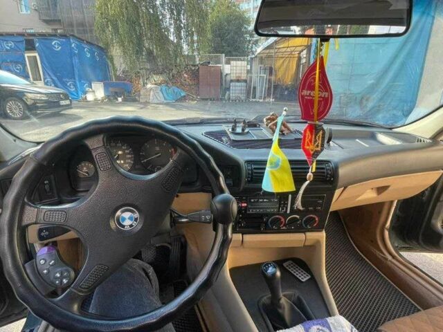 Зелений БМВ 5 Серія, об'ємом двигуна 2.4 л та пробігом 340 тис. км за 2100 $, фото 11 на Automoto.ua