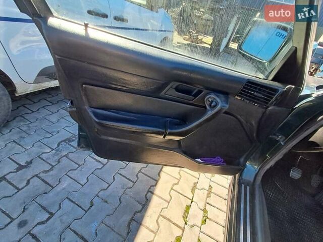 Зеленый БМВ 5 Серия, объемом двигателя 2.5 л и пробегом 312 тыс. км за 3100 $, фото 16 на Automoto.ua