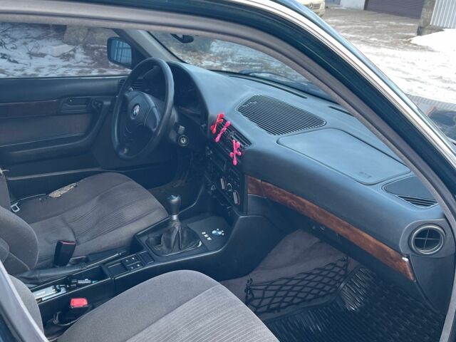 Зелений БМВ 5 Серія, об'ємом двигуна 2 л та пробігом 300 тис. км за 2300 $, фото 6 на Automoto.ua