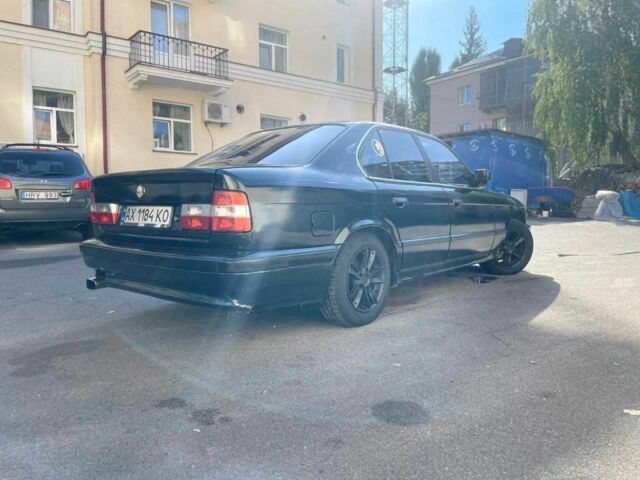 Зелений БМВ 5 Серія, об'ємом двигуна 2.4 л та пробігом 340 тис. км за 2100 $, фото 4 на Automoto.ua