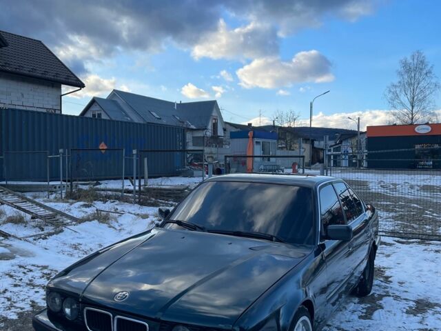 Зелений БМВ 5 Серія, об'ємом двигуна 2 л та пробігом 300 тис. км за 2300 $, фото 2 на Automoto.ua