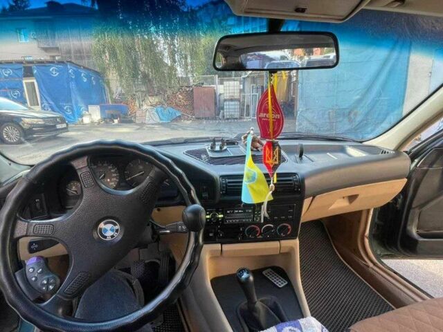 Зелений БМВ 5 Серія, об'ємом двигуна 2.4 л та пробігом 340 тис. км за 2100 $, фото 13 на Automoto.ua