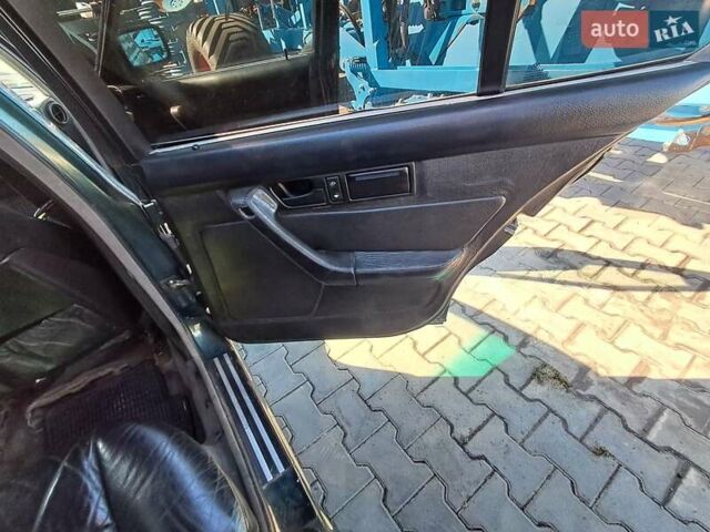 Зеленый БМВ 5 Серия, объемом двигателя 2.5 л и пробегом 312 тыс. км за 3100 $, фото 12 на Automoto.ua