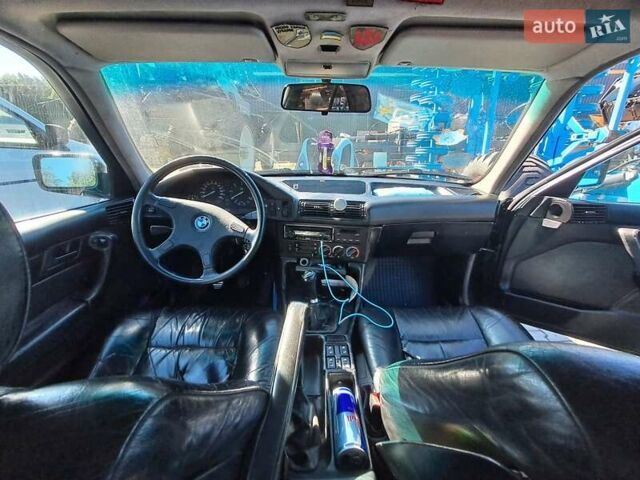 Зеленый БМВ 5 Серия, объемом двигателя 2.5 л и пробегом 312 тыс. км за 3100 $, фото 10 на Automoto.ua