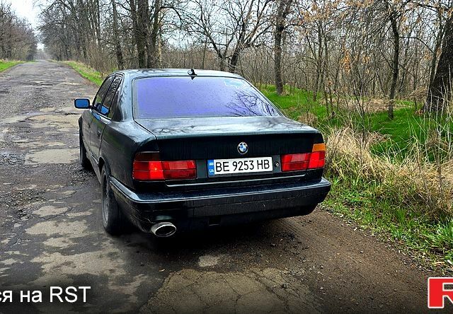 Зелений БМВ 5 Серія, об'ємом двигуна 2 л та пробігом 0 тис. км за 3000 $, фото 1 на Automoto.ua