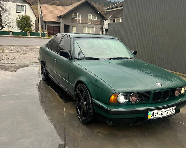 Зеленый БМВ 5 Серия, объемом двигателя 2 л и пробегом 320 тыс. км за 1800 $, фото 1 на Automoto.ua