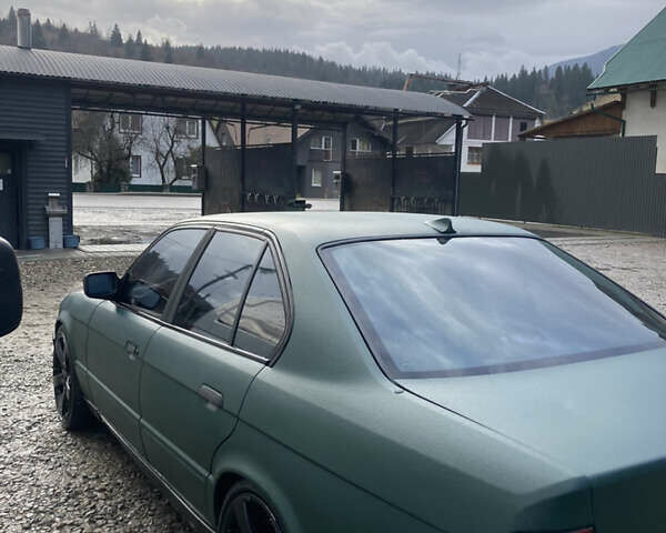 Зеленый БМВ 5 Серия, объемом двигателя 2 л и пробегом 320 тыс. км за 1800 $, фото 10 на Automoto.ua