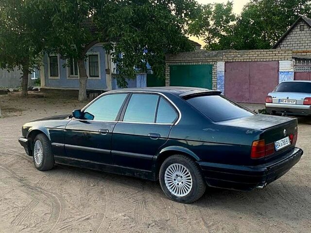 Зелений БМВ 5 Серія, об'ємом двигуна 3.4 л та пробігом 240 тис. км за 2300 $, фото 3 на Automoto.ua