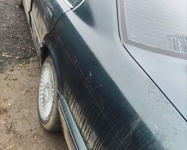 Зелений БМВ 5 Серія, об'ємом двигуна 3.4 л та пробігом 400 тис. км за 1500 $, фото 1 на Automoto.ua