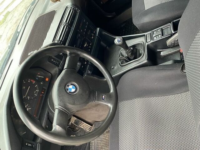 Зеленый БМВ 5 Серия, объемом двигателя 2 л и пробегом 520 тыс. км за 2000 $, фото 3 на Automoto.ua