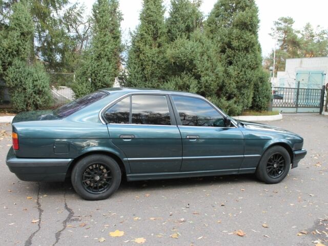 Зелений БМВ 5 Серія, об'ємом двигуна 2.5 л та пробігом 200 тис. км за 3500 $, фото 9 на Automoto.ua