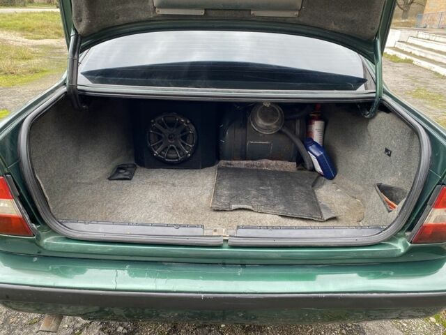 Зеленый БМВ 5 Серия, объемом двигателя 2 л и пробегом 520 тыс. км за 2000 $, фото 6 на Automoto.ua