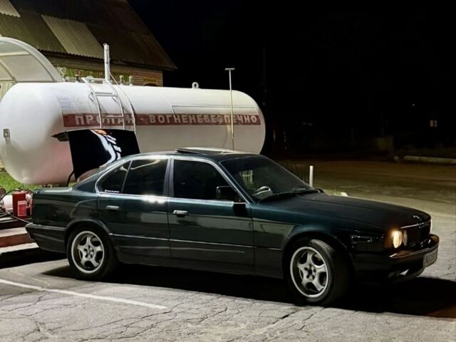 Зелений БМВ 5 Серія, об'ємом двигуна 2.5 л та пробігом 360 тис. км за 2200 $, фото 2 на Automoto.ua