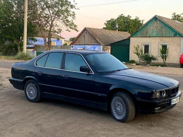 Зелений БМВ 5 Серія, об'ємом двигуна 3.4 л та пробігом 240 тис. км за 2300 $, фото 4 на Automoto.ua