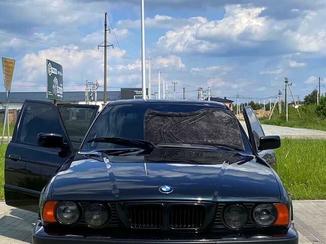 Зеленый БМВ 5 Серия, объемом двигателя 2 л и пробегом 350 тыс. км за 1800 $, фото 1 на Automoto.ua