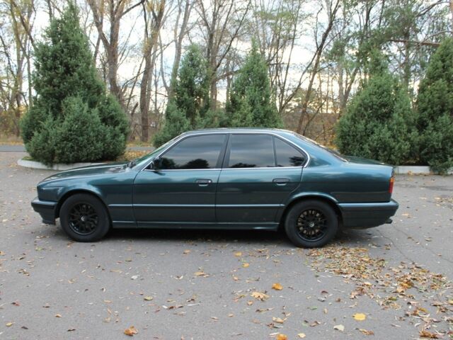 Зелений БМВ 5 Серія, об'ємом двигуна 2.5 л та пробігом 200 тис. км за 3500 $, фото 4 на Automoto.ua