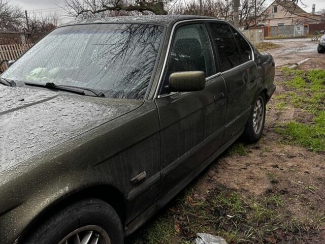 Зеленый БМВ 5 Серия, объемом двигателя 2.5 л и пробегом 300 тыс. км за 2500 $, фото 8 на Automoto.ua