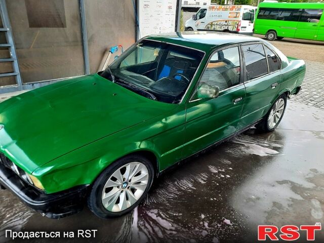 Зеленый БМВ 5 Серия, объемом двигателя 2.5 л и пробегом 545 тыс. км за 1550 $, фото 2 на Automoto.ua