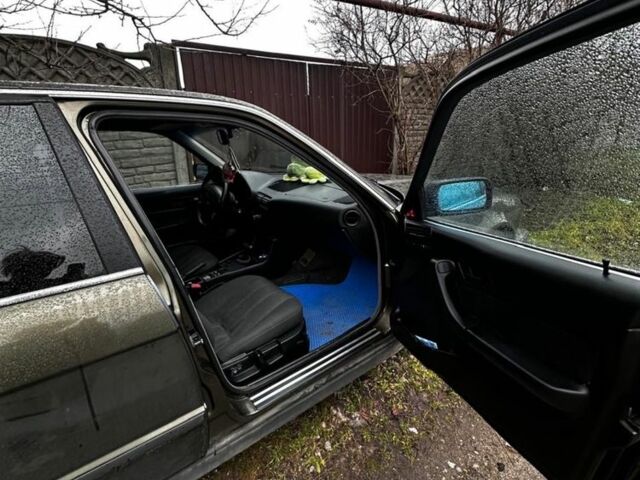 Зеленый БМВ 5 Серия, объемом двигателя 2.5 л и пробегом 300 тыс. км за 2500 $, фото 4 на Automoto.ua