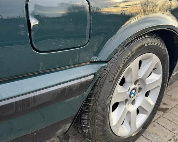 Зеленый БМВ 5 Серия, объемом двигателя 2.5 л и пробегом 280 тыс. км за 3100 $, фото 9 на Automoto.ua