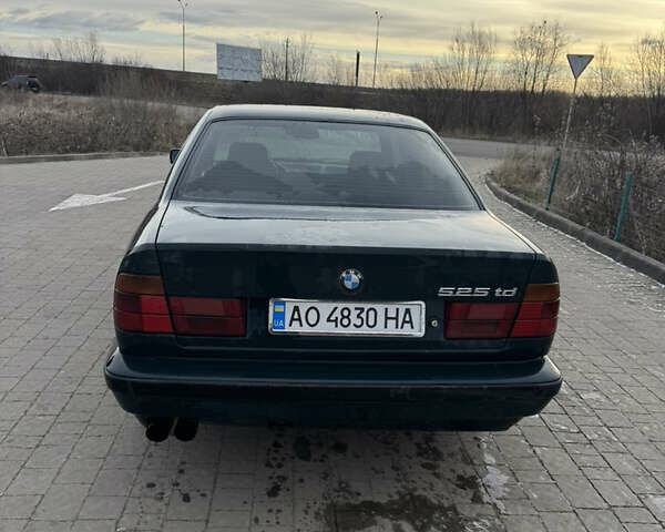 Зеленый БМВ 5 Серия, объемом двигателя 2.5 л и пробегом 280 тыс. км за 3100 $, фото 3 на Automoto.ua
