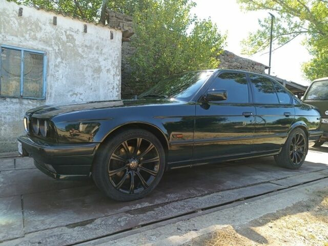 Зеленый БМВ 5 Серия, объемом двигателя 2 л и пробегом 500 тыс. км за 4500 $, фото 8 на Automoto.ua