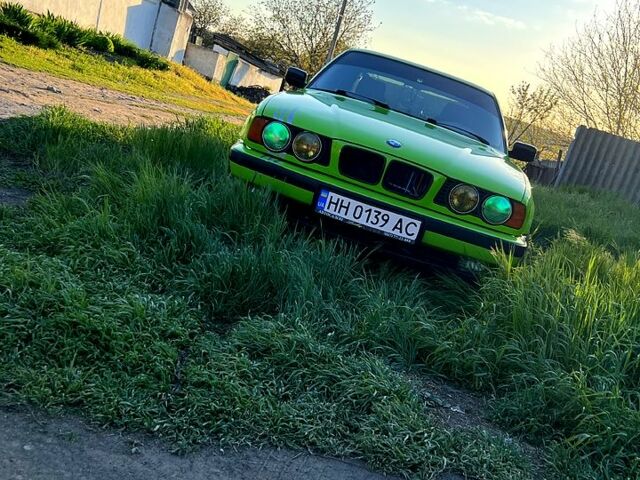 Зеленый БМВ 5 Серия, объемом двигателя 2.5 л и пробегом 530 тыс. км за 2700 $, фото 11 на Automoto.ua