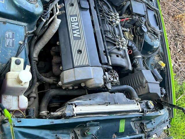 Зеленый БМВ 5 Серия, объемом двигателя 2.5 л и пробегом 530 тыс. км за 2700 $, фото 4 на Automoto.ua