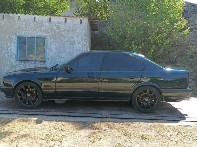 Зеленый БМВ 5 Серия, объемом двигателя 2 л и пробегом 500 тыс. км за 4500 $, фото 18 на Automoto.ua