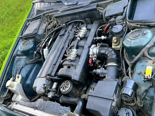 Зеленый БМВ 5 Серия, объемом двигателя 2.5 л и пробегом 530 тыс. км за 2700 $, фото 3 на Automoto.ua