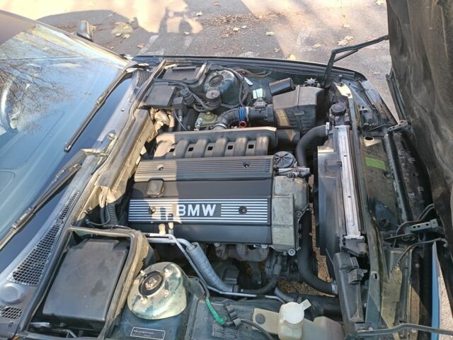 Зелений БМВ 5 Серія, об'ємом двигуна 2 л та пробігом 230 тис. км за 2600 $, фото 8 на Automoto.ua