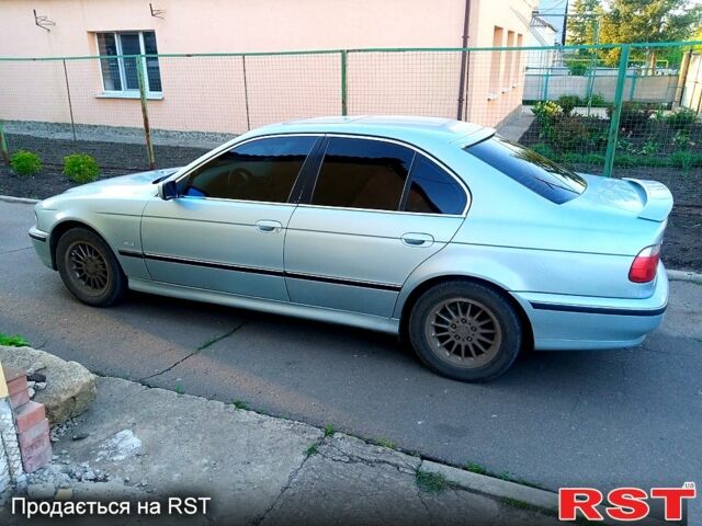 Зеленый БМВ 5 Серия, объемом двигателя 2.4 л и пробегом 318 тыс. км за 4200 $, фото 3 на Automoto.ua