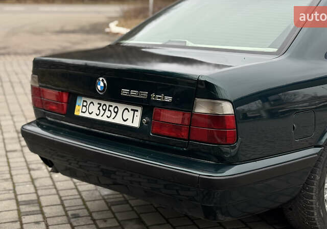 Зеленый БМВ 5 Серия, объемом двигателя 2.5 л и пробегом 467 тыс. км за 3900 $, фото 9 на Automoto.ua