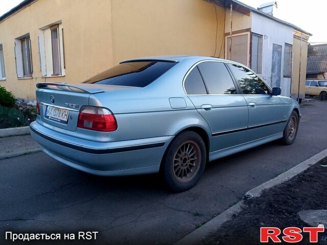 Зеленый БМВ 5 Серия, объемом двигателя 2.4 л и пробегом 318 тыс. км за 4200 $, фото 1 на Automoto.ua