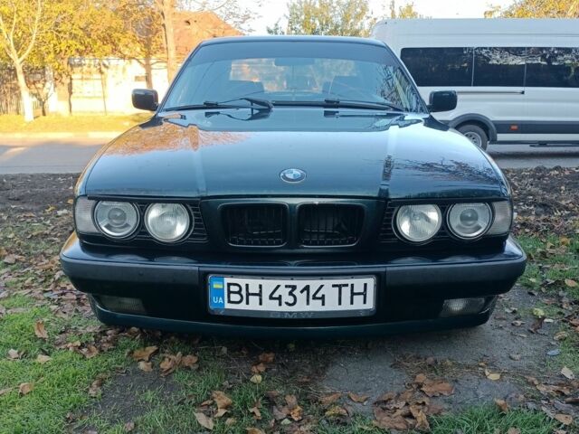 Зелений БМВ 5 Серія, об'ємом двигуна 2 л та пробігом 230 тис. км за 2600 $, фото 1 на Automoto.ua