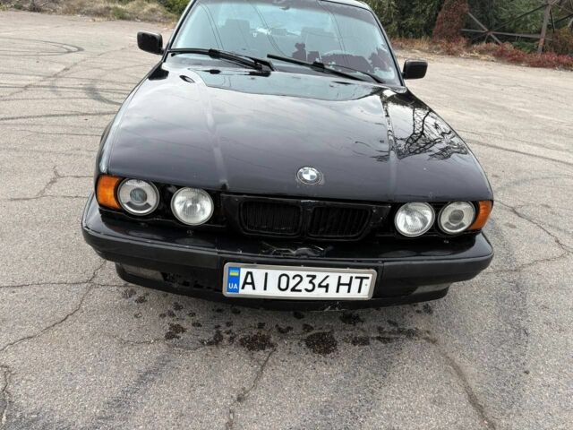 Зеленый БМВ 5 Серия, объемом двигателя 2 л и пробегом 300 тыс. км за 1500 $, фото 4 на Automoto.ua