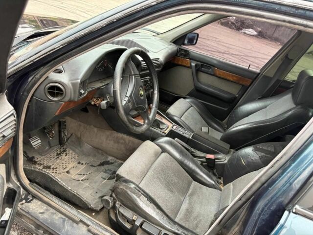 Зеленый БМВ 5 Серия, объемом двигателя 2 л и пробегом 300 тыс. км за 1500 $, фото 5 на Automoto.ua