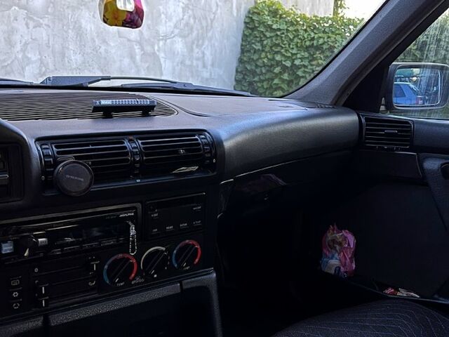 Зелений БМВ 5 Серія, об'ємом двигуна 2 л та пробігом 300 тис. км за 3500 $, фото 3 на Automoto.ua