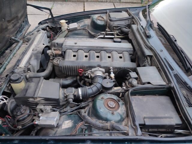 Зеленый БМВ 5 Серия, объемом двигателя 2 л и пробегом 314 тыс. км за 3574 $, фото 4 на Automoto.ua