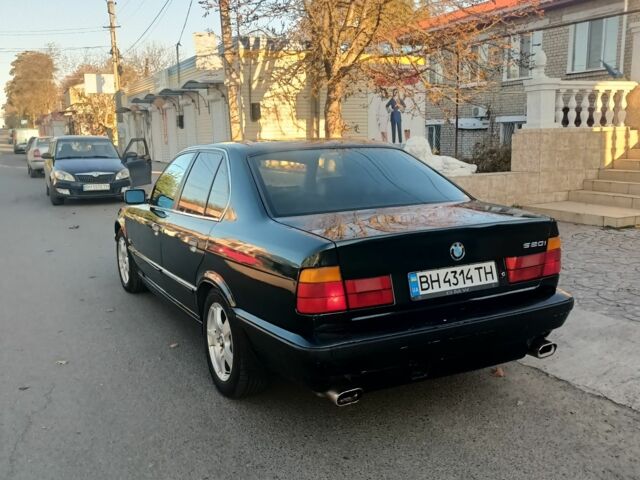 Зелений БМВ 5 Серія, об'ємом двигуна 2 л та пробігом 230 тис. км за 2600 $, фото 2 на Automoto.ua