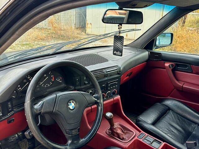 Зеленый БМВ 5 Серия, объемом двигателя 2 л и пробегом 0 тыс. км за 2900 $, фото 2 на Automoto.ua