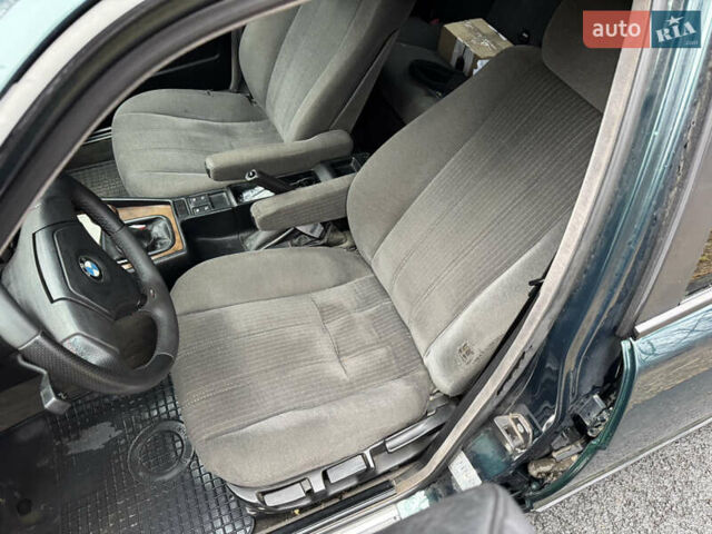 Зеленый БМВ 5 Серия, объемом двигателя 2.5 л и пробегом 467 тыс. км за 3900 $, фото 14 на Automoto.ua